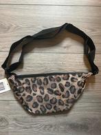 Leuke moonbag/schoudertas met panterprint, Ophalen of Verzenden, Nieuw, Bruin, Overige merken