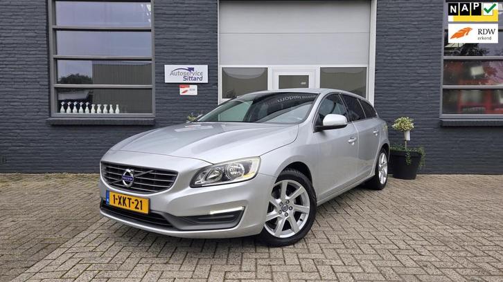 Volvo V60 1.6 T3 Momentum, Auto's, Volvo, Bedrijf, Te koop, V60, ABS, Airbags, Airconditioning, Bluetooth, Boordcomputer, Centrale vergrendeling
