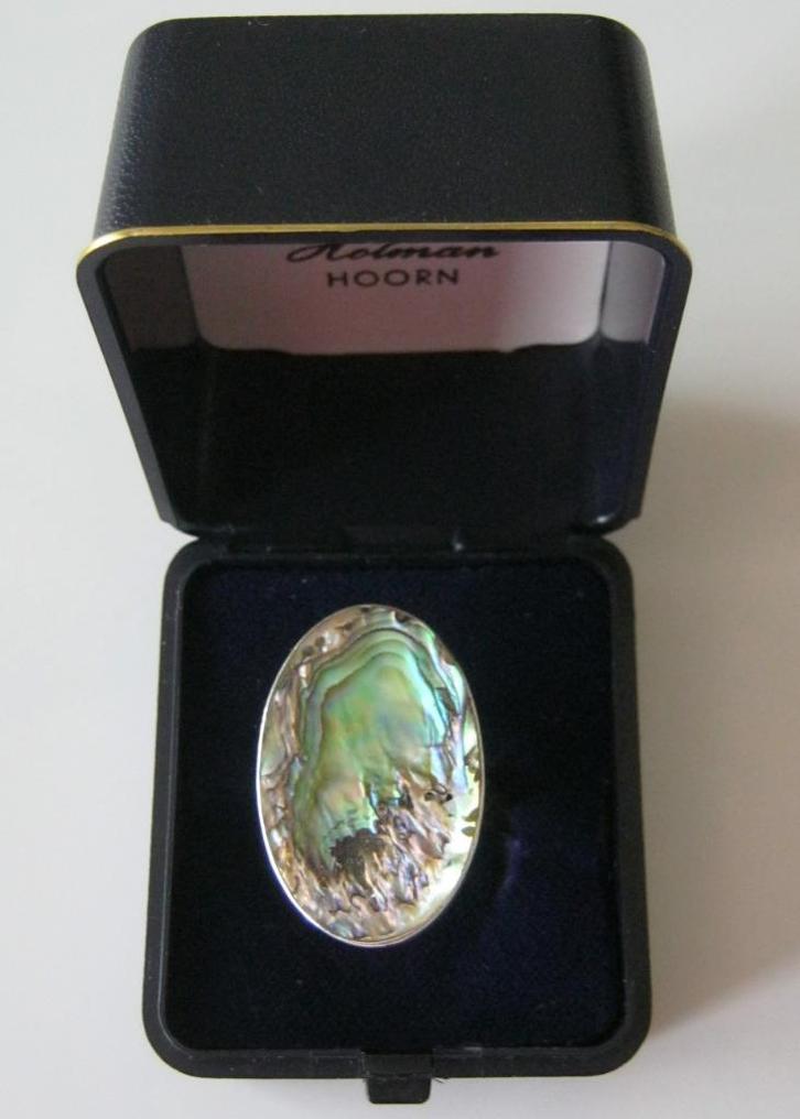 Unieke Vintage zilveren ring met ovale Abalone steen, mt.18., Sieraden, Tassen en Uiterlijk, Ringen, Zo goed als nieuw, Dame of Heer