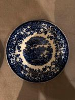 Antiek P. Regout Maastricht Amazone Bord, Antiek en Kunst, Ophalen