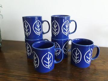 Kobaltbauwe mokken, Just Mug England, setprijs beschikbaar voor biedingen