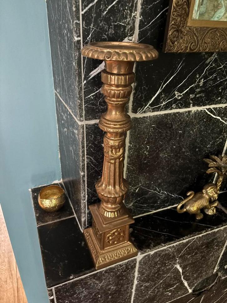 Zware kandelaar van gietijzer +/- 45 cm hoog, Antiek en Kunst, Antiek | Kandelaars, Overige materialen, Ophalen