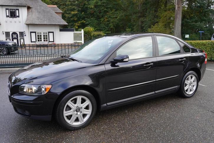 Volvo S40 2.4 Automaat Leder Navi Pdc Lm Velgen Trekhaak, Auto's, Volvo, Bedrijf, Te koop, S40, ABS, Airbags, Airconditioning