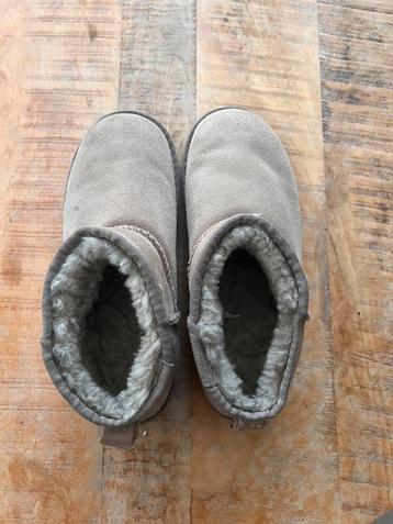 Warme beige Gooce laarsjes maat 40 beschikbaar voor biedingen