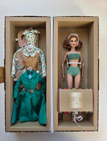 Integrity Toys FR East 59th Evelyn Weaver giftset 2019 beschikbaar voor biedingen