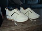 Nieuwe damessneakers maat 39 (valt als 38.5), Kleding | Dames, Schoenen, Wit, Nieuw, Ophalen of Verzenden, Sneakers of Gympen
