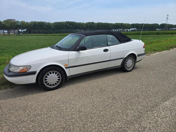 Saab 900 2.3 I Cabrio AUT 1995 Wit, Auto's, Saab, Particulier, Saab 900, Benzine, Cabriolet, Automaat, Geïmporteerd, Wit, Grijs