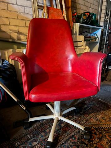Bureaustoel beschikbaar voor biedingen