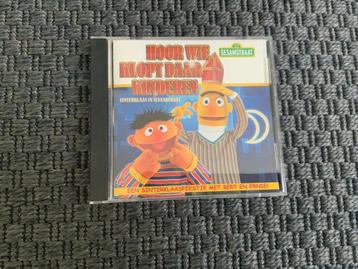 Sesamstraat CD - Hoor wie klopt daar kinderen Bert & Ernie beschikbaar voor biedingen