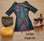 Jurkje Sadaf London, maat M, zwart, coole print, festival, Kleding | Dames, Jurken, Gedragen, Maat 38/40 (M), Ophalen of Verzenden