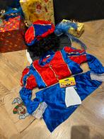 Pietenpak maat 104 rood blauw luxe sinterklaas set jongen, Diversen, Sinterklaas, Ophalen of Verzenden, Zo goed als nieuw