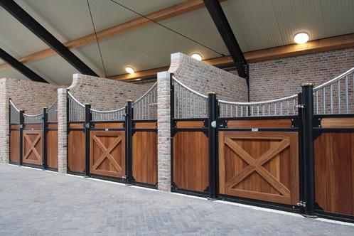 45. Paardenstal | luxe paardenstal | paardenbox kopen | stal, Dieren en Toebehoren, Stalling en Weidegang, Stalling, 1 paard of pony