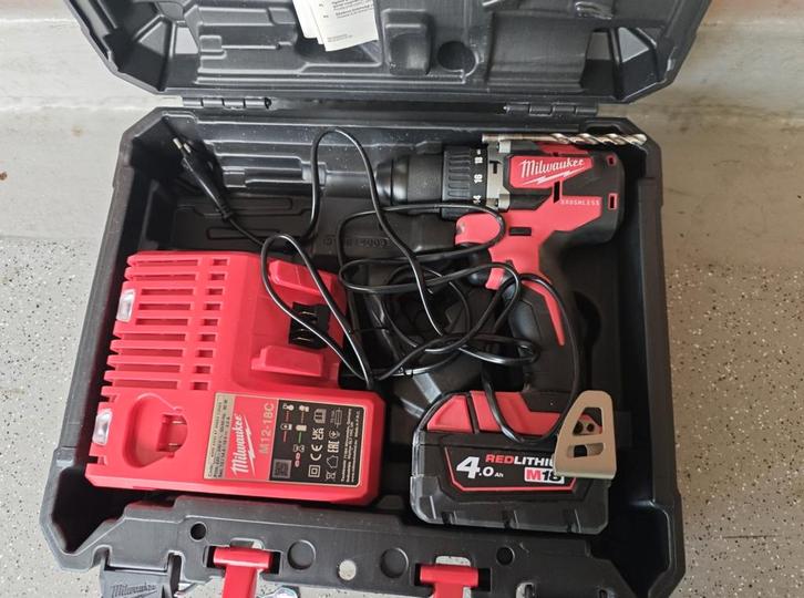 Milwauke accu klopboor, Doe-het-zelf en Verbouw, Gereedschap | Boormachines, Zo goed als nieuw, Ophalen