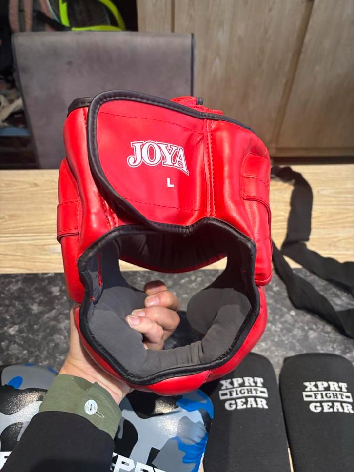 Kickboks Set - Hoofdbeschermer L, Handschoenen, Bandages, Sport en Fitness, Vechtsporten en Zelfverdediging, Gebruikt, Overige