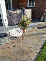Metalen brokante voor in de tuin., Antiek en Kunst, Antiek | Meubels | Stoelen en Banken, Ophalen of Verzenden