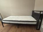 Single bed and mattress (1 month old), Huis en Inrichting, Slaapkamer | Slaapbanken, Ophalen, Zo goed als nieuw, Eenpersoons, 200 cm
