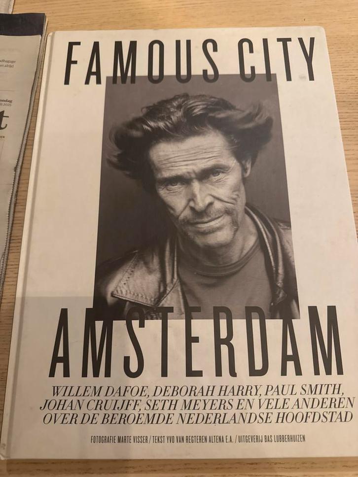 Famous City Amsterdam Fotoboek, Boeken, Kunst en Cultuur | Fotografie en Design, Zo goed als nieuw, Fotografie algemeen, Ophalen of Verzenden