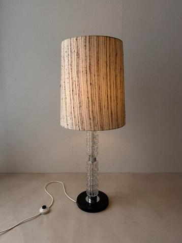 Vintage design vloerlamp Richard Essig glass chrome sixties beschikbaar voor biedingen