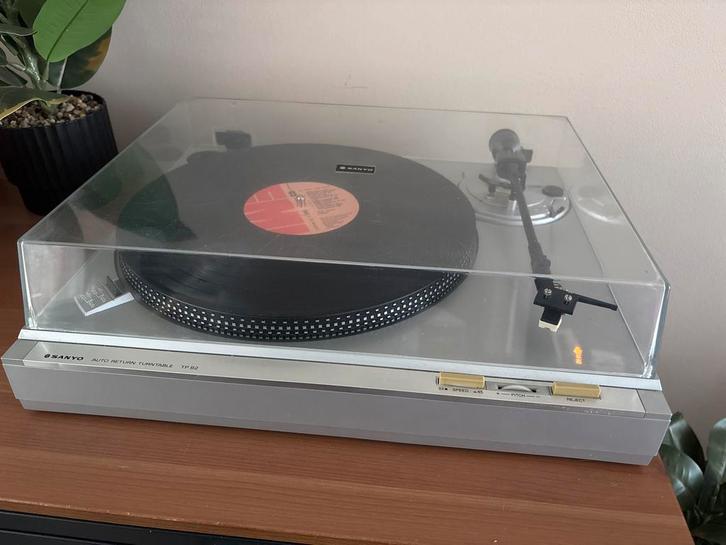 Sanyo TP B2 - jaren 80 - Draaitafel met terugkeerfunctie, Audio, Tv en Foto, Platenspelers, Zo goed als nieuw, Platenspeler, Pitch-regelaar