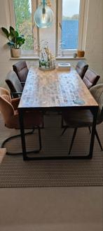 Mooie houten eettafel. Uniek tafelblad, Huis en Inrichting, Tafels | Eettafels, Ophalen, Gebruikt, 100 tot 150 cm, Vijf personen of meer