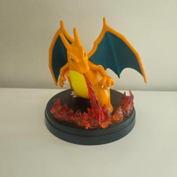 Pokémon Charizard Figure beschikbaar voor biedingen