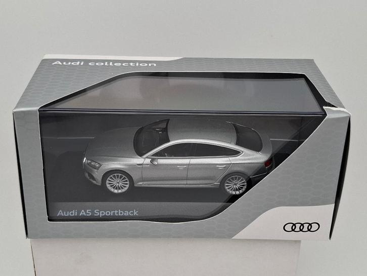 Audi A5 Sportback "Florett Silver" - 1/43, Hobby en Vrije tijd, Modelauto's | 1:43, Zo goed als nieuw, Auto, Overige merken, Verzenden