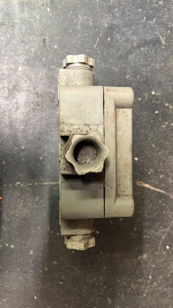 ABB CEAG CAZK72 Waterdichte Lasdoos, Doe-het-zelf en Verbouw, Elektra en Kabels, Gebruikt, Ophalen of Verzenden