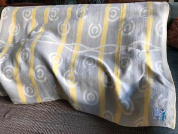 Vintage / retro echt wollen deken, made in Holland! 🐑 beschikbaar voor biedingen