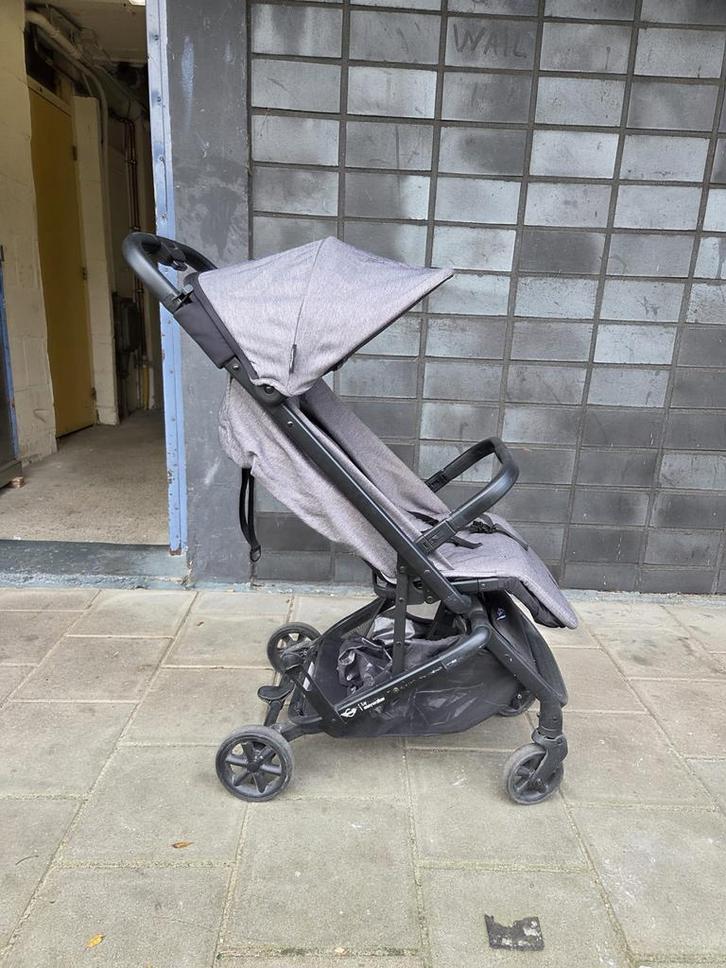 Easywalker Mini Buggy - Compact en Lichtgewicht!, Kinderen en Baby's, Buggy's, Gebruikt, Overige merken, Zonnekap, Ophalen of Verzenden