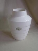 Witte aardewerk vaas Flora keramiek Hardenberg, Wit, Aardewerk of Porselein, Ophalen of Verzenden, Zo goed als nieuw