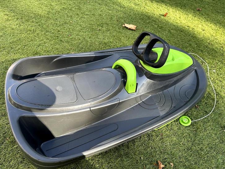 Gratis 3 grote knuffels + Dartbord en Slee te koop OP=OP, Kinderen en Baby's, Speelgoed | Buiten | Sleeën, Zo goed als nieuw, Kunststof