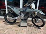 Stark VARG 2024 | 60PK | 54 uur | Tweede generatie | Grijs |, Stark, Bedrijf, Crossmotor