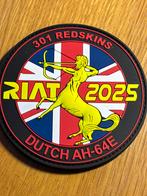 Pvc embleem RIAT 2025 301 SQN Redskins AH-64E, Verzamelen, Militaria | Algemeen, Verzenden, Luchtmacht, Nederland, Embleem of Badge