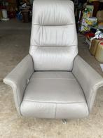 Relaxfauteuil lichtgrijs leder, Huis en Inrichting, Fauteuils, Ophalen, Gebruikt, 50 tot 75 cm, Leer