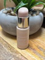 Clarins Everlasting Foundation 103N tester, Ophalen of Verzenden, Zo goed als nieuw, Beige, Gehele gezicht