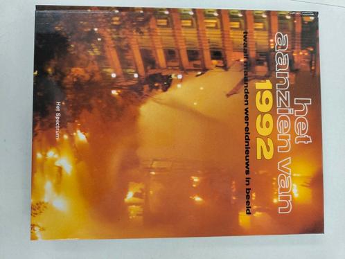 Het Aanzien van 1992 - Wereldnieuws in Beeld, Boeken, Geschiedenis | Wereld, Gelezen, Europa, 20e eeuw of later, Ophalen of Verzenden