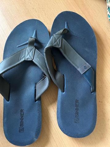 nieuwe Sinner badslippers maat 45 beschikbaar voor biedingen
