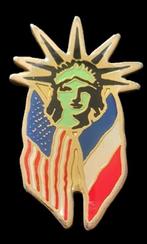 New York vrijheidsbeeld pin met vlaggen, Verzamelen, Speldjes, Pins en Buttons, Verzenden, Nieuw, Stad of Land, Speldje of Pin
