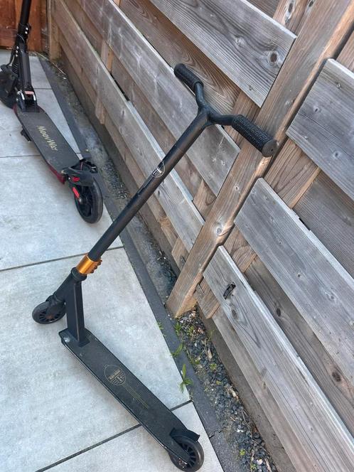 Fiets en step te koop, Fietsen en Brommers, Steps, Zo goed als nieuw, Elektrische step (E-scooter), Ophalen of Verzenden