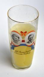 Herdenkingsglas bruiloft Beatrix en Claus, met kaars, Verzamelen, Koninklijk Huis en Royalty, Ophalen of Verzenden, Gebruikt, Nederland