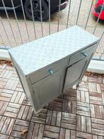 Zilver kastje, Huis en Inrichting, Kasten | Wandmeubels, Ophalen, Gebruikt, Minder dan 150 cm, Minder dan 100 cm