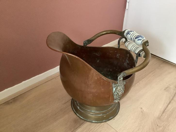 Antieke Koperen Kolenkit met Porseleinen Handvat, Antiek en Kunst, Antiek | Koper en Brons, Koper, Ophalen of Verzenden