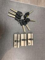 Cilindersloten met 7 sleutels mul-t-lock, Ophalen of Verzenden, Zo goed als nieuw, Rvs, Slot