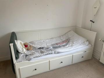 IKEA Hemnes bed wit