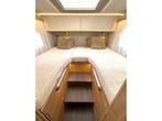 Adria Sonic Plus 700 DL ENKELE BEDDEN HEFBED FACE TO FACE, Caravans en Kamperen, Campers, Integraal, 7 tot 8 meter, Bedrijf, Adria