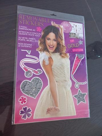 Violetta Muurstickers - Nieuw 30x  beschikbaar voor biedingen