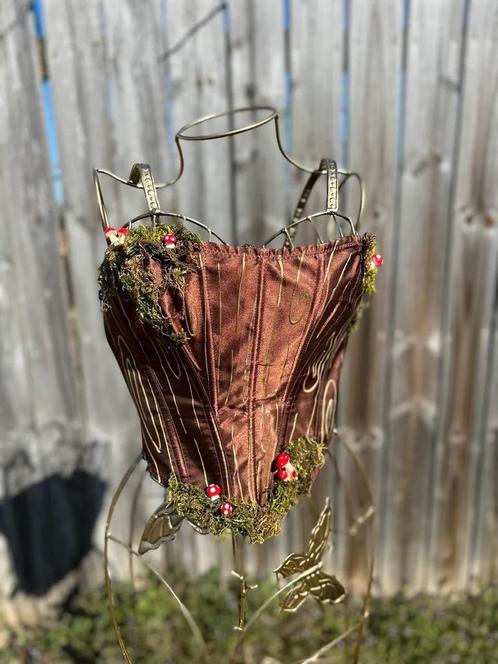 Bruin boomschors elfjes korset, Kleding | Dames, Overige Dameskleding, Nieuw, Ophalen of Verzenden
