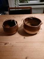 Twee vintage  hangpotten bloempotten, Rond, Ophalen of Verzenden, Aardewerk, Minder dan 40 cm