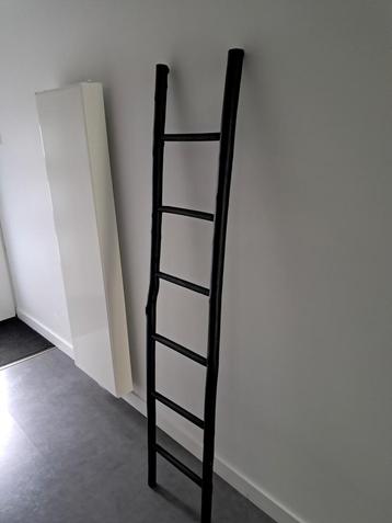 Decoratie ladder beschikbaar voor biedingen