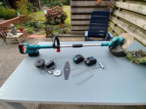 Accu Bosmaaier, Tuin en Terras, Bosmaaiers, Zo goed als nieuw, Benzine, Ophalen